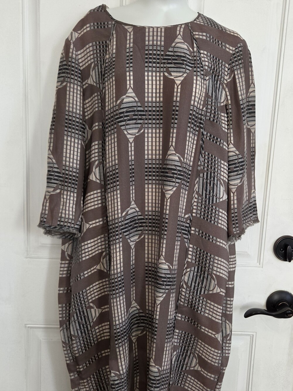Burning Torch Vintage Silk Art Deco Taupe and Cream Dress (D58)